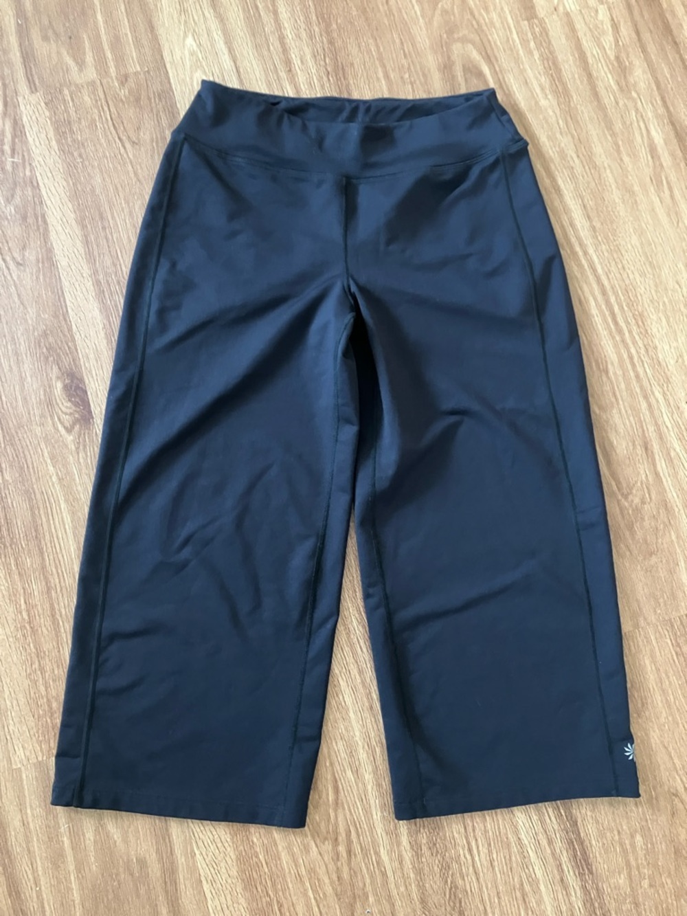 Athleta Black Athletic Capri Pants, M